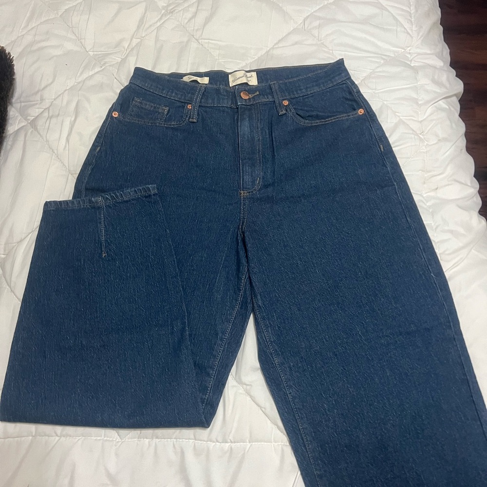 Universal Thread Blue Straight Leg Jeans